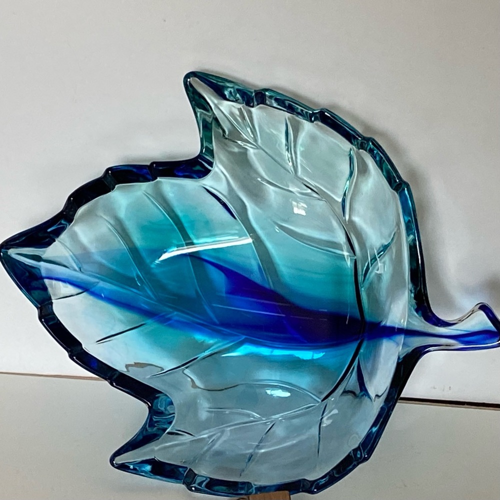 Maple Leaf Trinket Dish Studio Nova Blue Green Glass Cobalt Candy bowl 5” X 6.5”